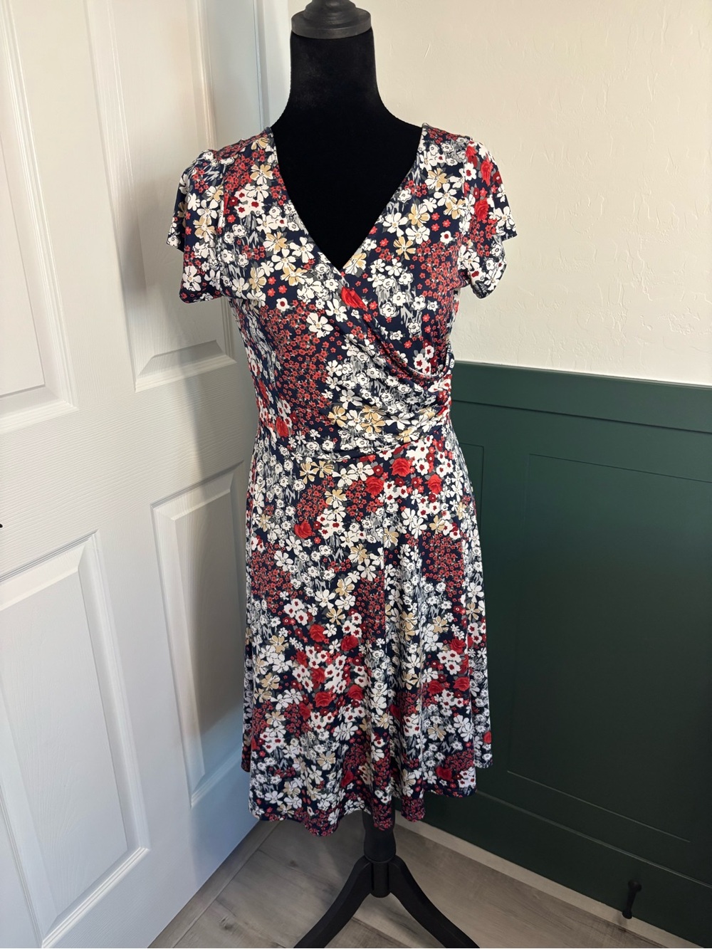 Kaileigh Floral Faux Wrap Fit & Flare Dress Navy Red Ivory Medium